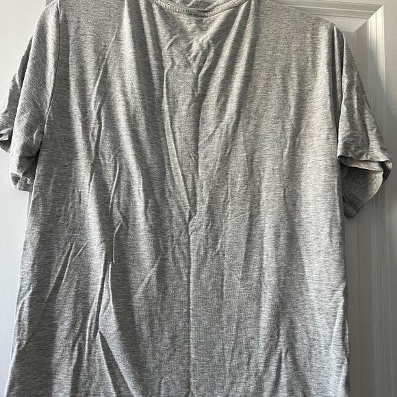 Aritzia Grey T-shirt - Size XS - Worn only Twice - Picture 2 of 2